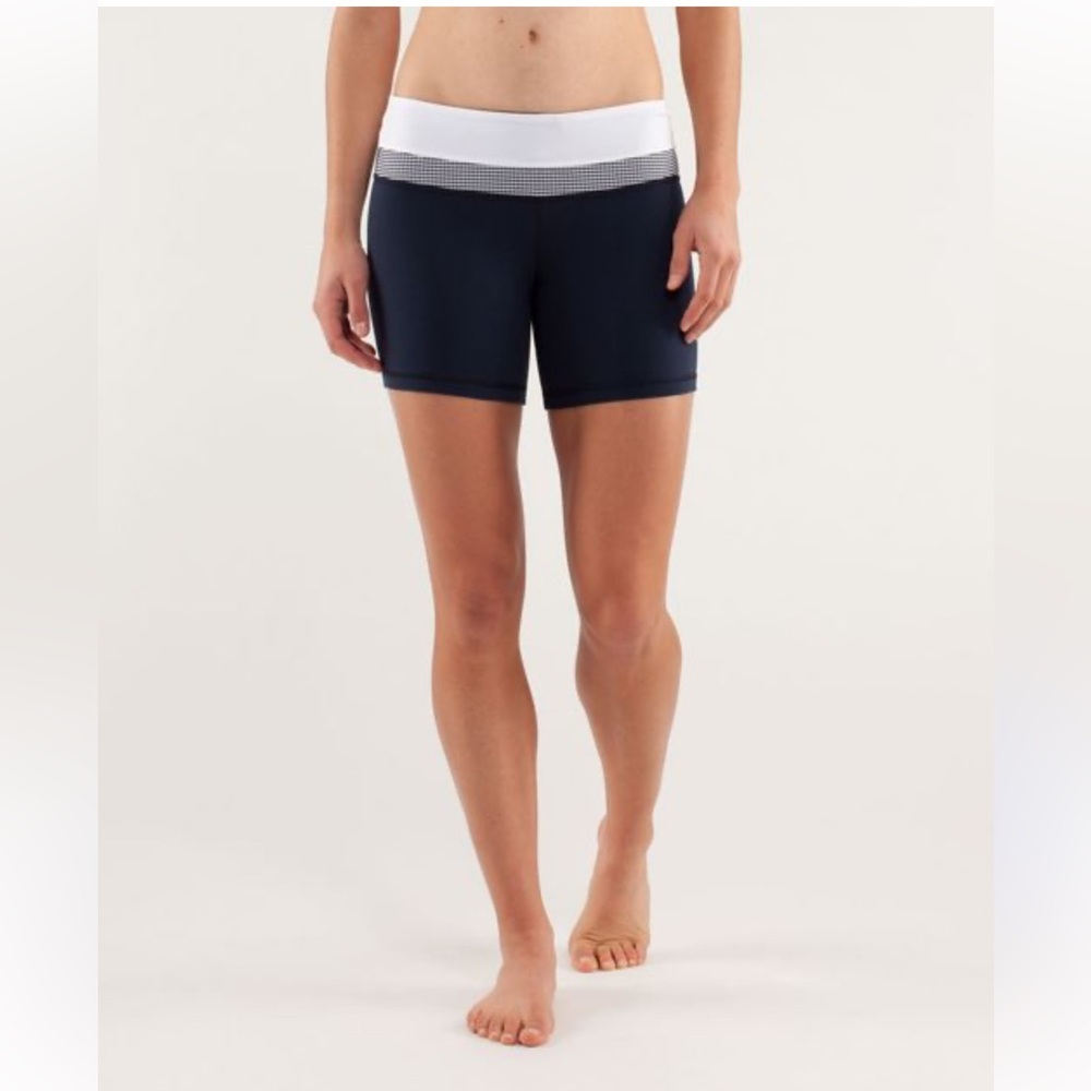 Grey Lululemon Reversible Women's Shorts Size 4